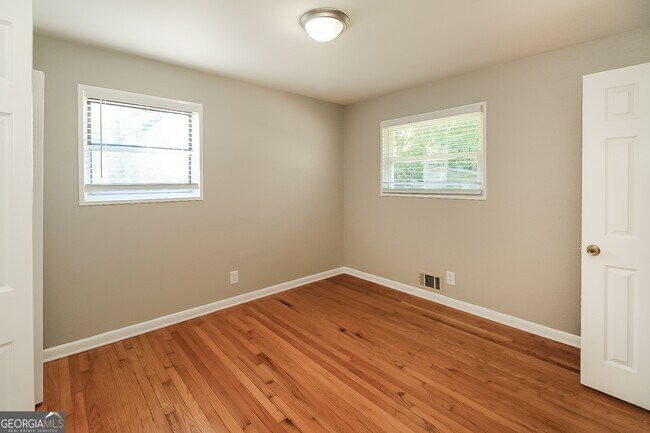 Building Photo - 2745 Westford Ct SW