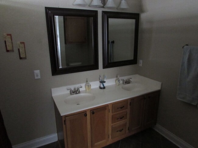 Building Photo - 3501 Dorothy Jane Dr