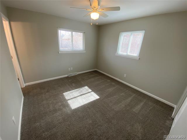 Building Photo - 422 Salem St