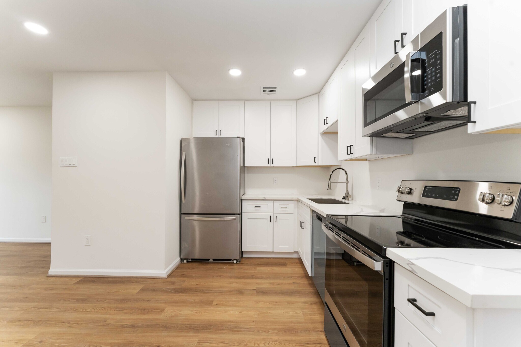 Kitchen view - 9915 Porto Rico Rd