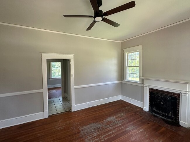 Building Photo - 618 Grier St