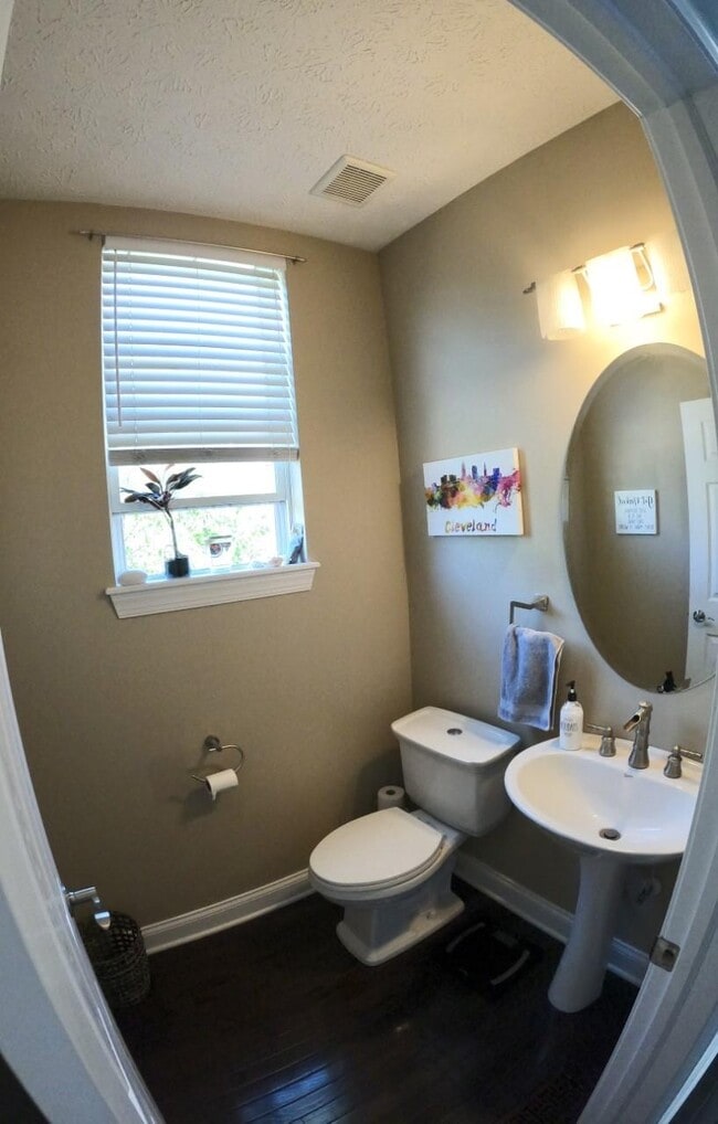 Building Photo - 5409 Saint Stephens Ct