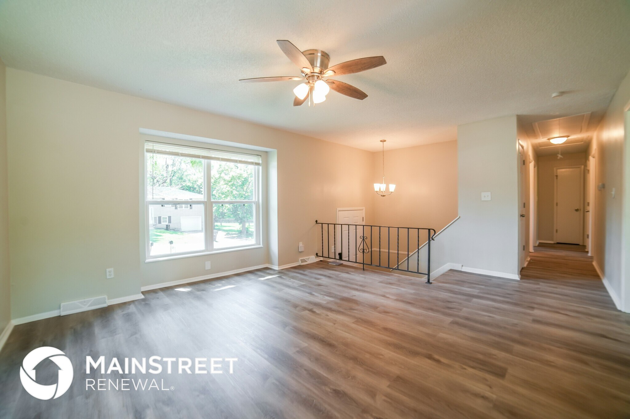 Building Photo - 601 S Central St