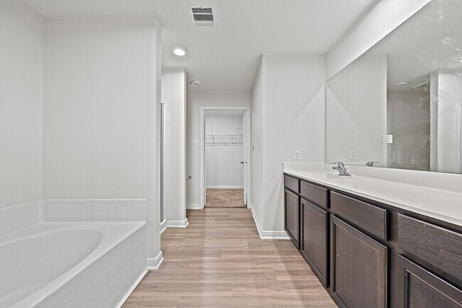 Building Photo - 20742 Nala Bear Dr