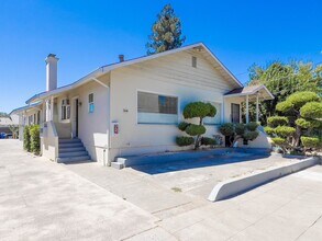 Building Photo - Brown Street, 2119-2121*