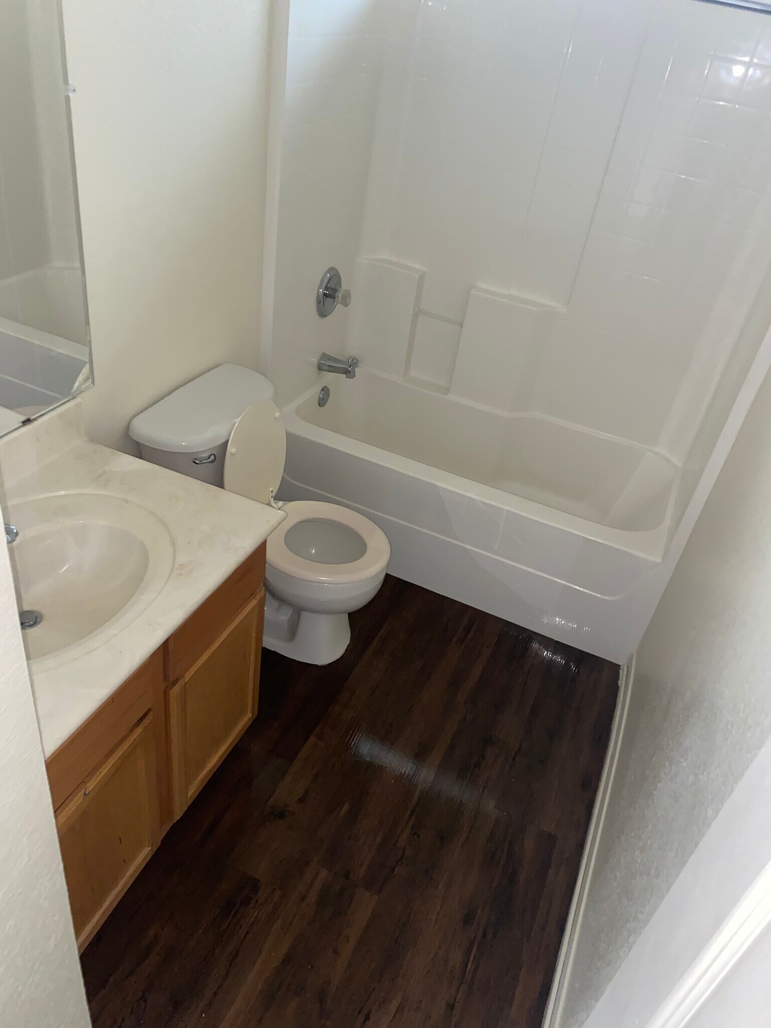 Building Photo - 416 Brittney Way