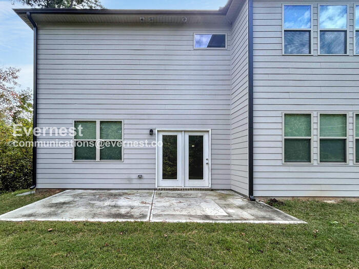 Building Photo - 504 Cunninghame Ct