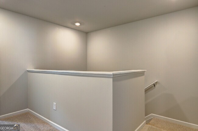 Building Photo - 479 Payne Dr