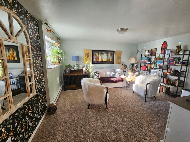 Building Photo - 1623 E Mullan Ave