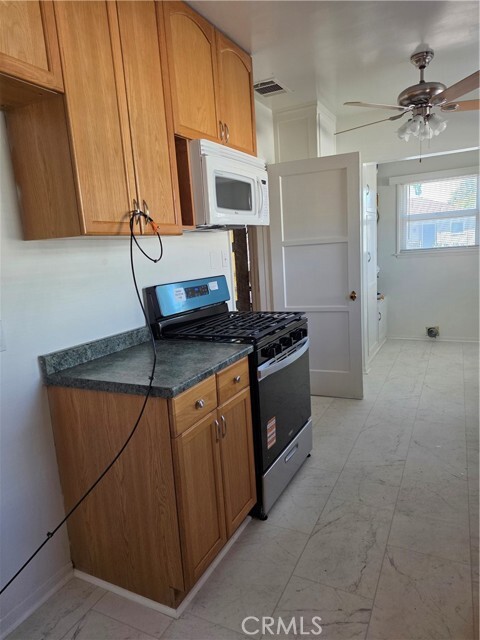 Building Photo - 808 N 10th Ave