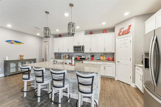 Building Photo - 6028 Milestone Dr