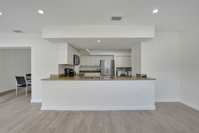 Building Photo - 4001 N 41st Ct