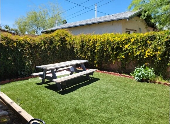 Building Photo - 435 E Drachman St