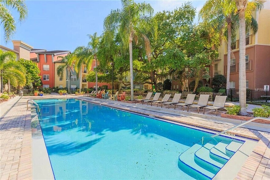 Pool - 402 S Armenia Ave