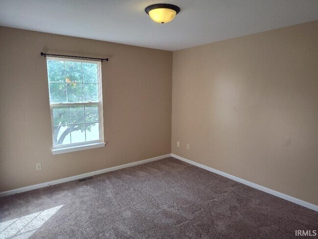 Building Photo - 9509 Hidden Village Pl