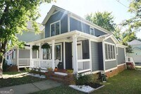 Building Photo - 85 Hammock Pl SE