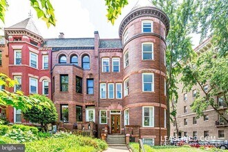 Building Photo - 1938 Biltmore St NW