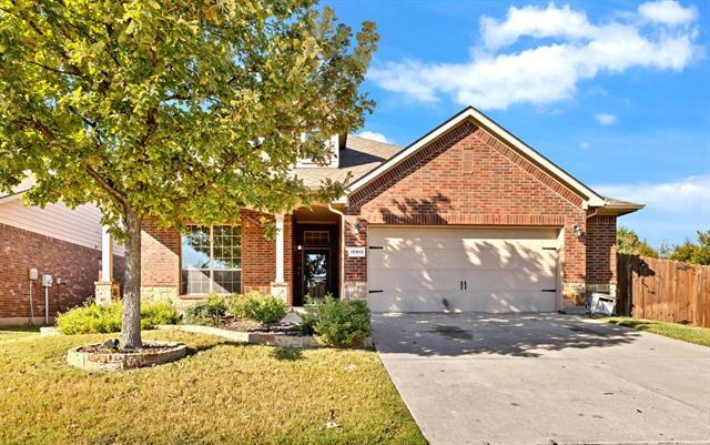 Primary Photo - 10913 Middleglen Rd