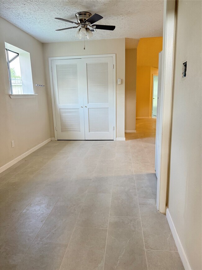 Building Photo - 7535 Hablo Dr