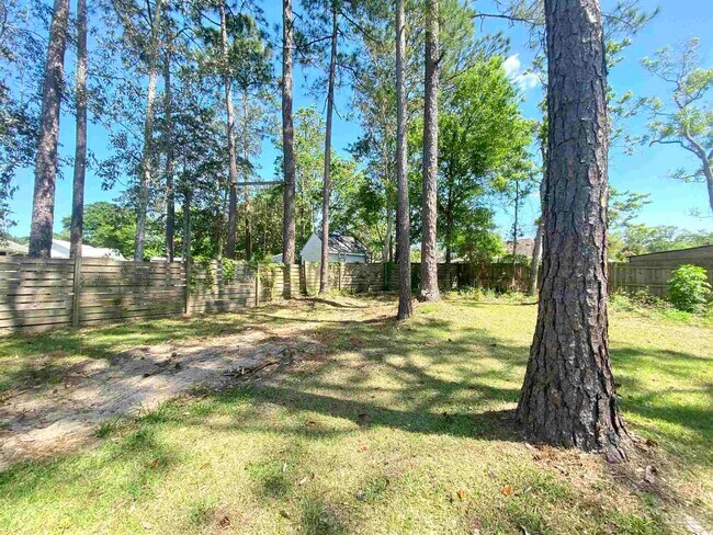 Building Photo - 1671 Eagle Terrace