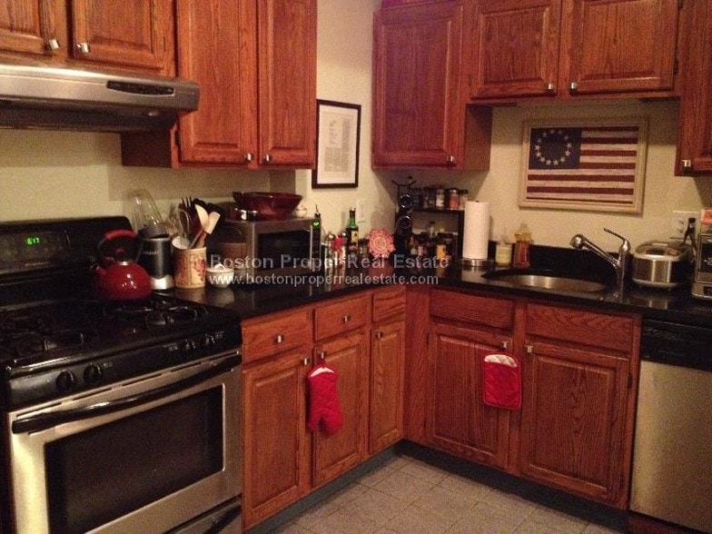 Building Photo - 480 Columbus Ave