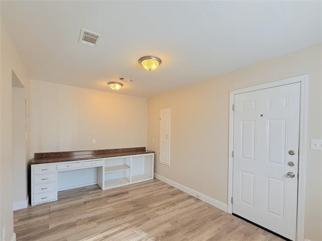 Building Photo - 4075 Old Bonham Rd