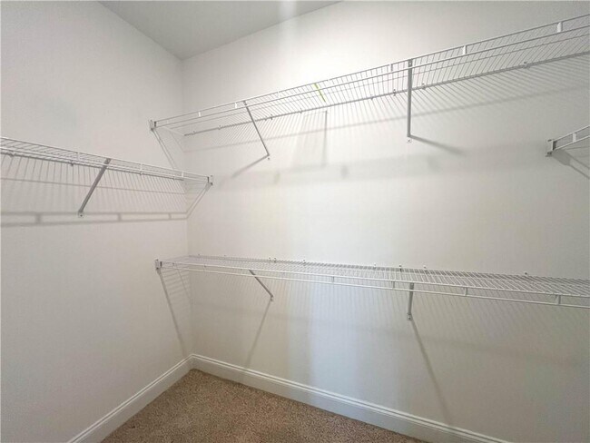Building Photo - 6605 Beacon Dr