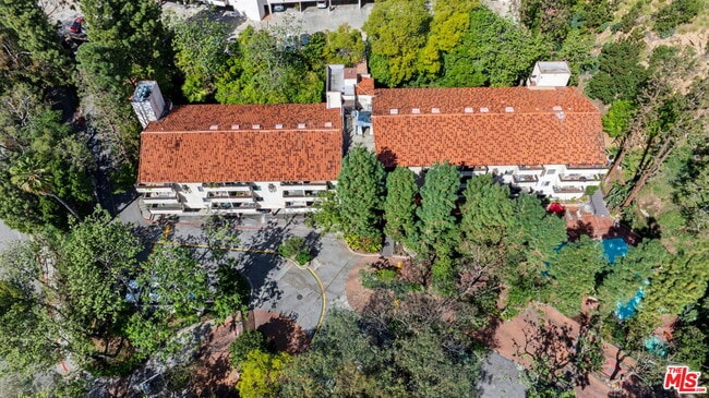 Building Photo - 2700 Cahuenga Blvd
