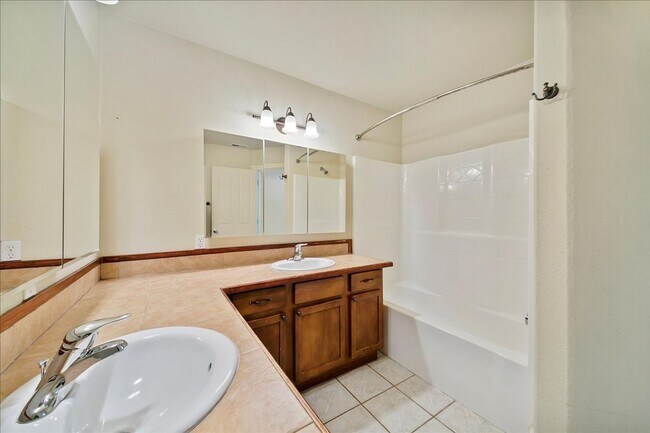 Building Photo - North End corner lot with garden and TONS ...