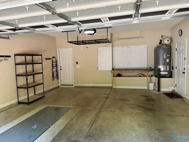 Building Photo - 110 Chelsea Park Row