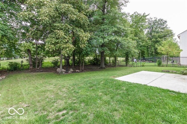 Building Photo - 10686 Trailwood Dr
