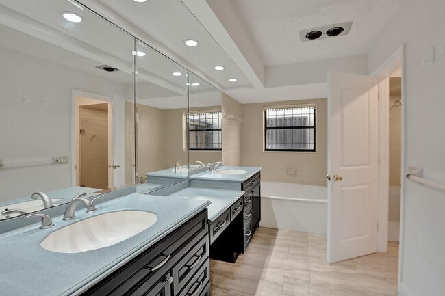 Building Photo - 21349 Placida Terrace