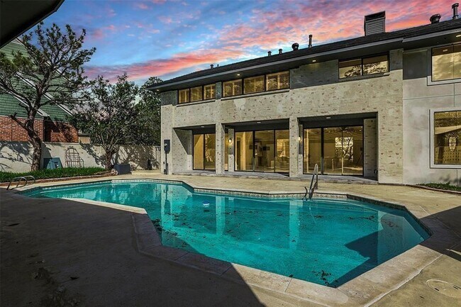Building Photo - 5614 Indian Cir