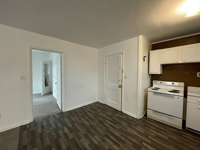 Building Photo - 1440 Wolfe Ln
