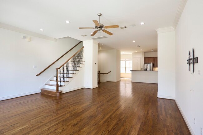 Primary Photo - 1026 Wagner St