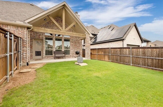 Building Photo - 14044 Falcon Ranch Dr