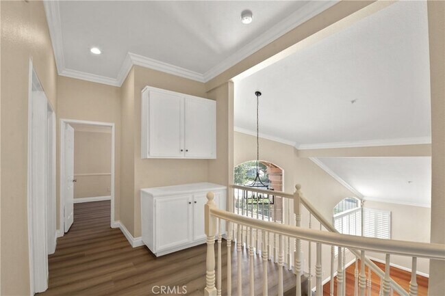 Building Photo - 6598 Bradford Ct