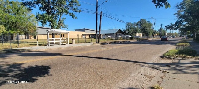 Building Photo - 7150 Ilex St