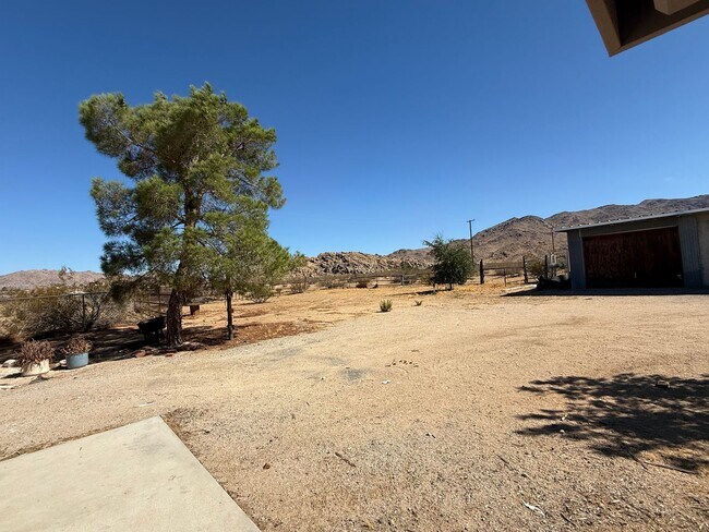 Building Photo - Charming 3 bedroom home in Apple Valley- H...