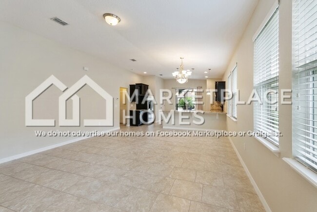 Building Photo - 3326 Rosa Ave
