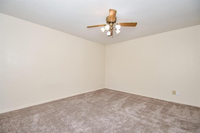 Building Photo - 9021 Gaylord Dr