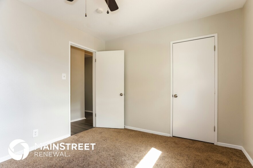 Building Photo - 8991 Lilly Dr