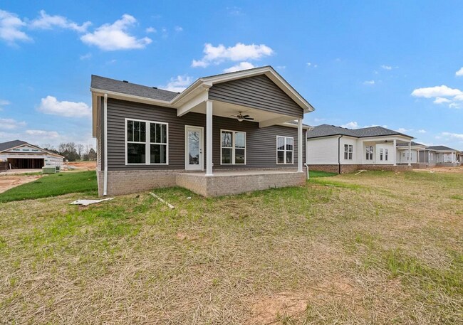 Building Photo - 2658 Cedrus Ave
