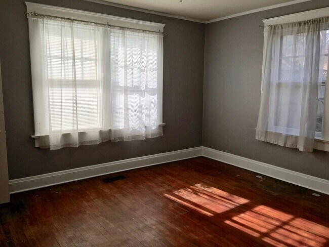 Building Photo - 3736 Whitland Ave