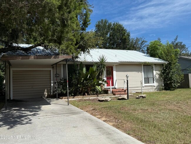 Primary Photo - 215 Argonaut Rd
