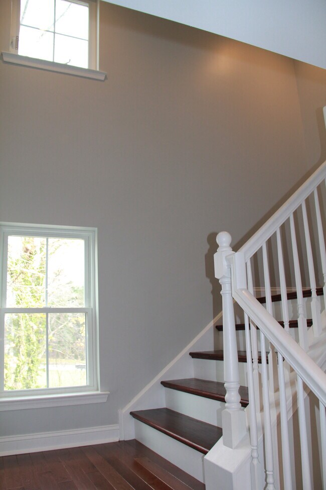 Building Photo - 55 Franklin Ave