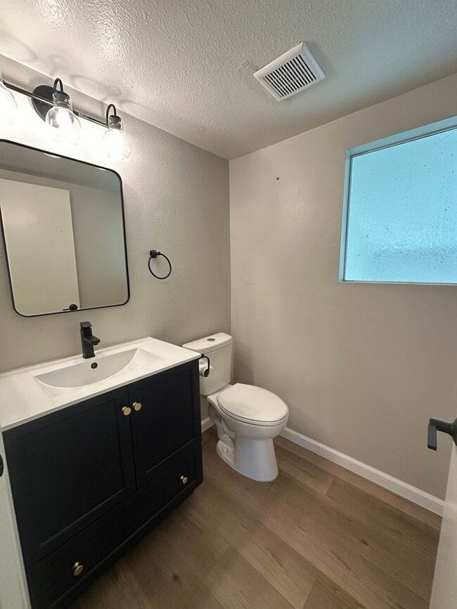 Building Photo - 2BR/1.5BA 2-story condo in El Cajon, gated community with sparkling pool, 2 car attached garage, ...