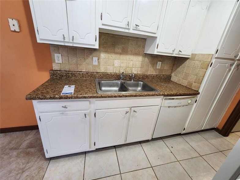 Building Photo - 3186 Quincetree Ln