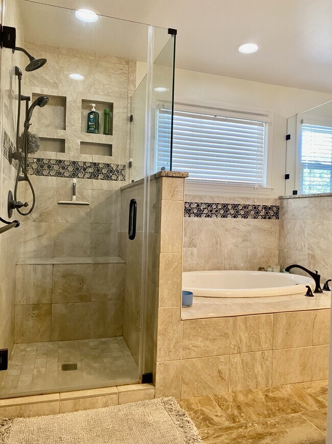 Building Photo - 3409 W Hampton Pointe Dr