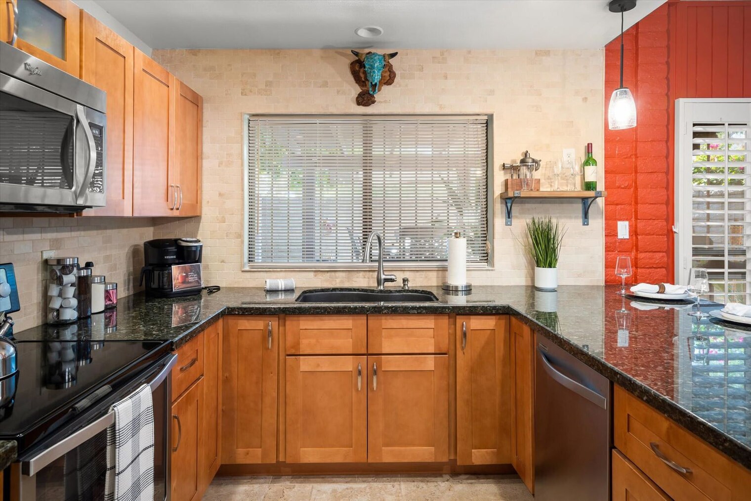 Building Photo - 4525 N 66th St